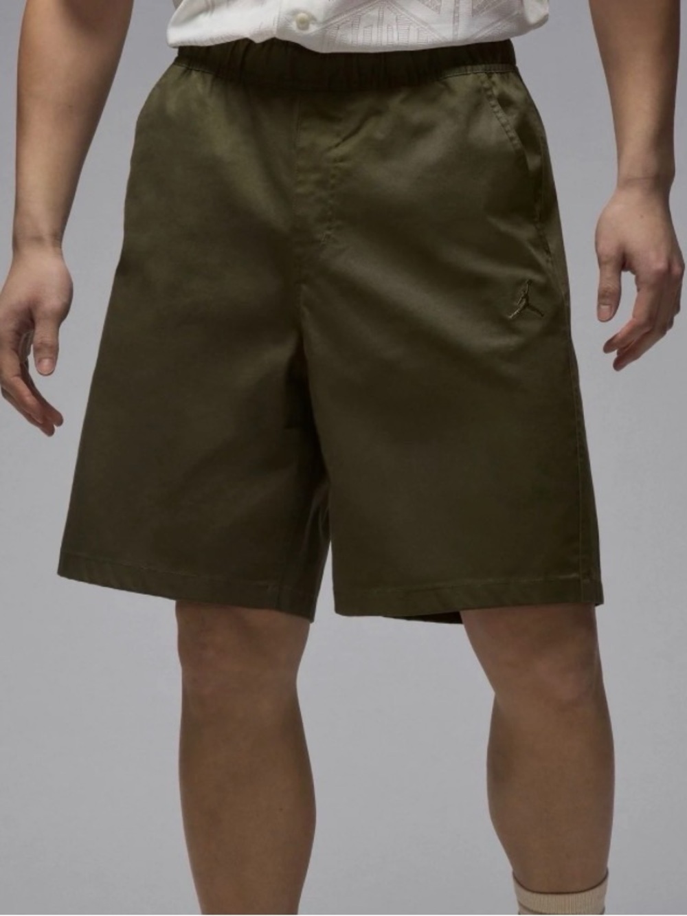 Jordan Essentials Woven Shorts Size Small Olive Green NWT